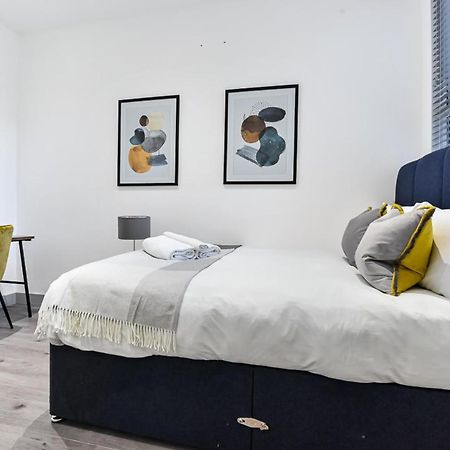 Lovely 2 Bedroom Apartment In Greater 런던 외부 사진