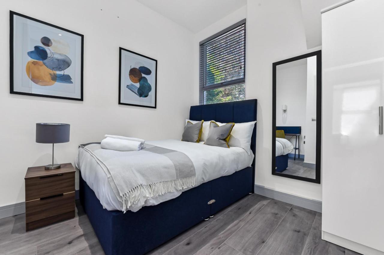 Lovely 2 Bedroom Apartment In Greater 런던 외부 사진