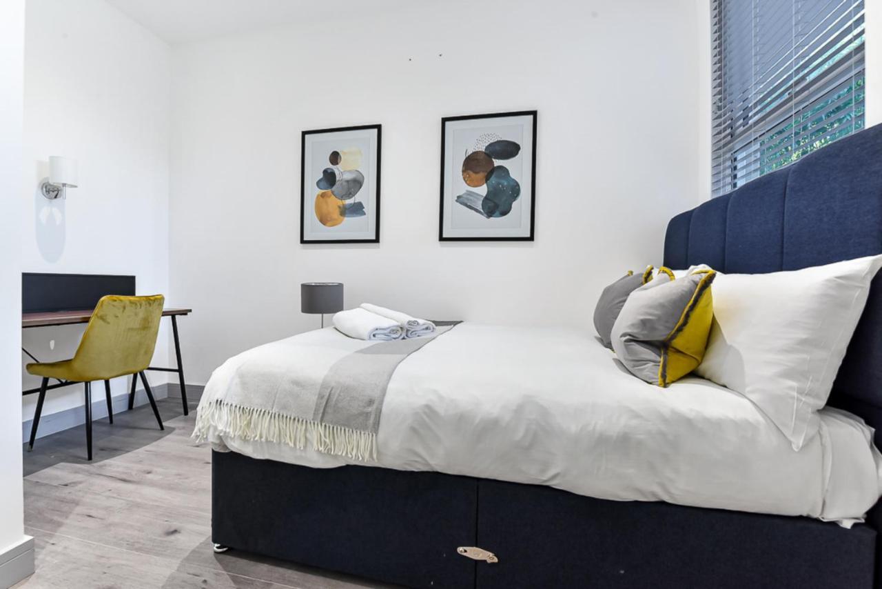 Lovely 2 Bedroom Apartment In Greater 런던 외부 사진