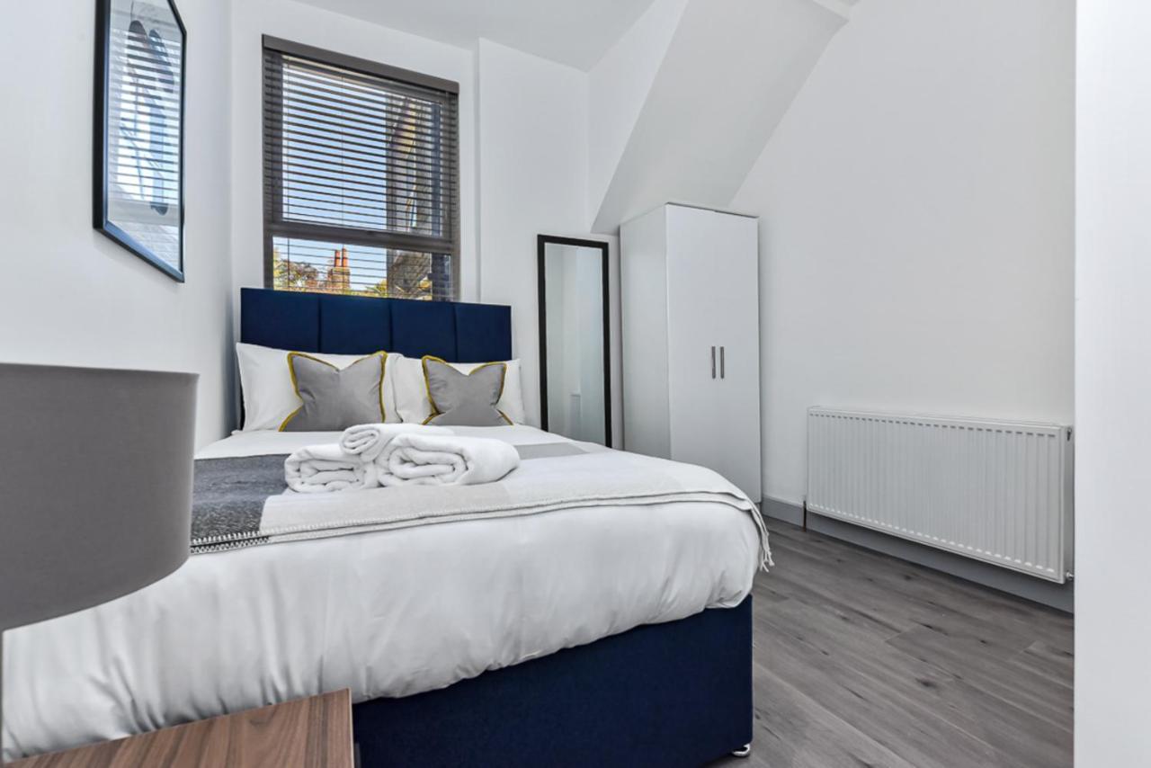 Lovely 2 Bedroom Apartment In Greater 런던 외부 사진