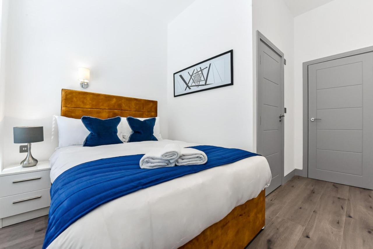 Lovely 2 Bedroom Apartment In Greater 런던 외부 사진